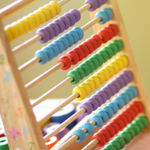 Escuelas alternativas abaco Montessori